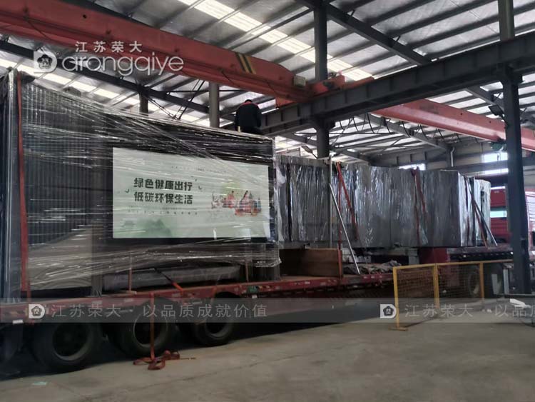 榮大候車亭廠家發貨案例